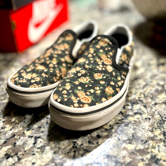 Size 12 vans - Picture 3 of 3